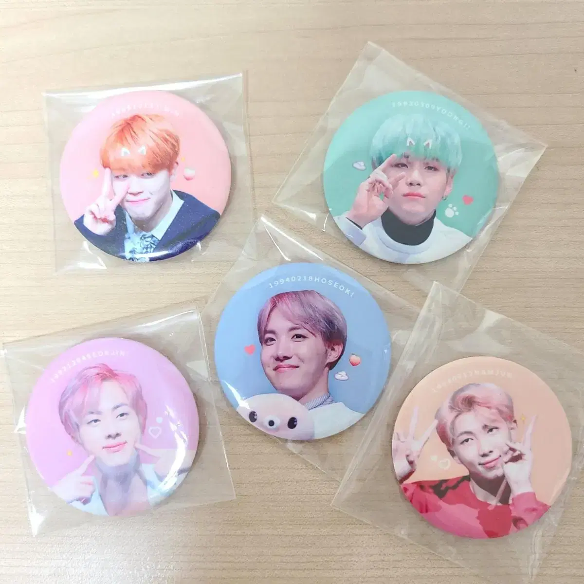 Bangtan pinbuttons (jimin, suga, jin, j-hope, rm) sold separately