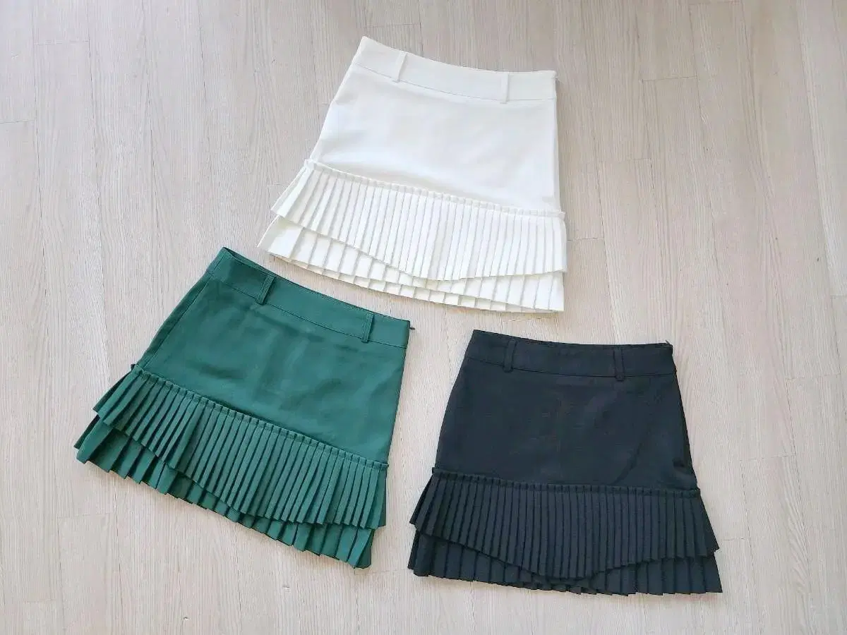 Golf skirt / New product / Built-in inner pants