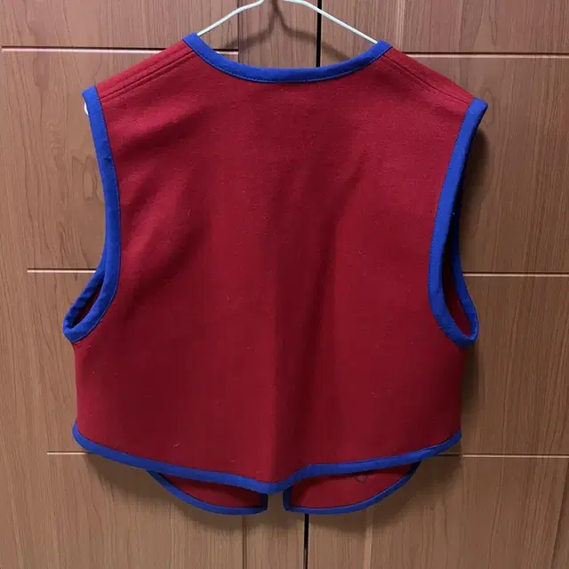 WOOL PATTERN VEST