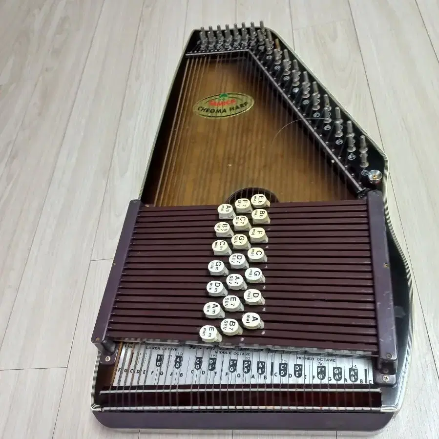 CHROMA  HARP