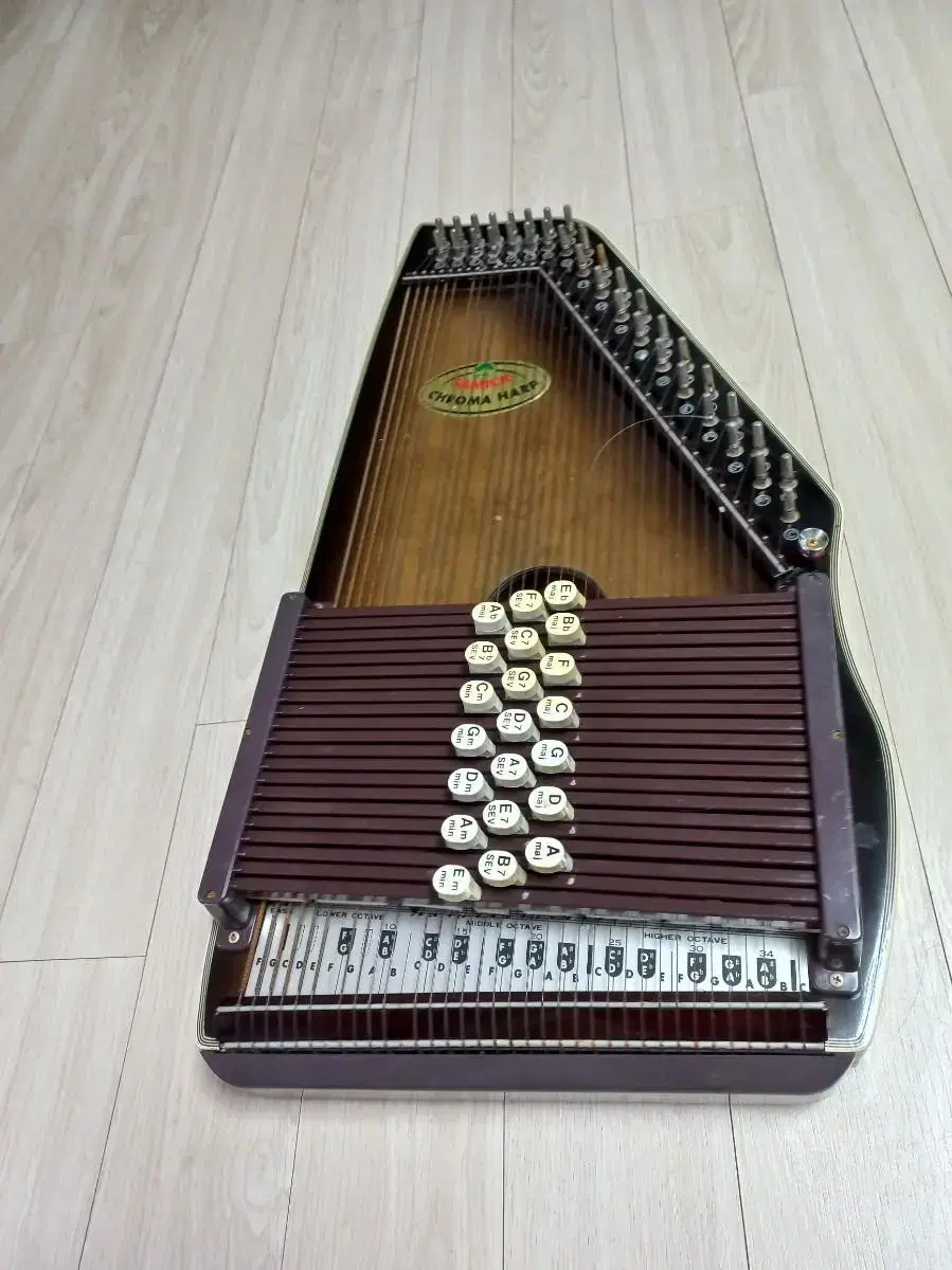 CHROMA  HARP