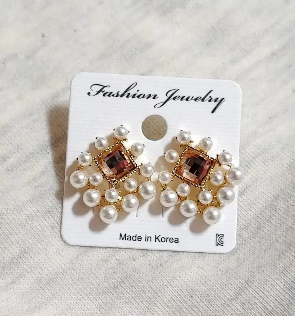 * 샴페인큐빅 진주 귀걸이 2.8*1.9cm E51