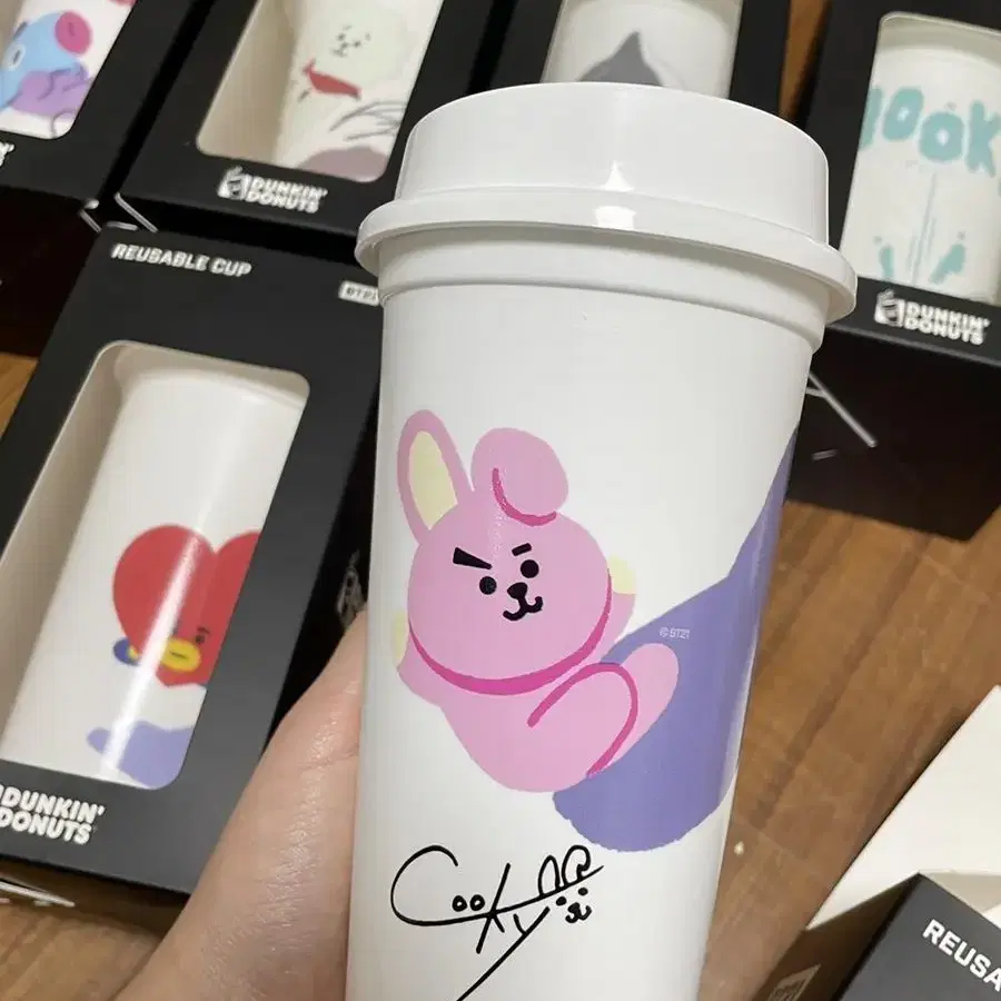 (미사용) BT21 던킨 리유저블 컵 방탄