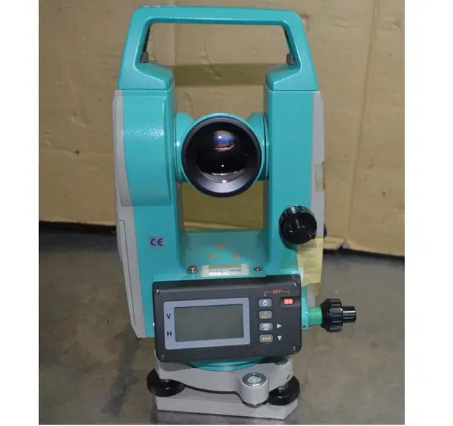 Sokkia DT600S total station