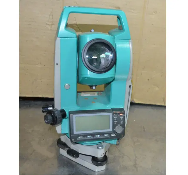 Sokkia SET-510 total station