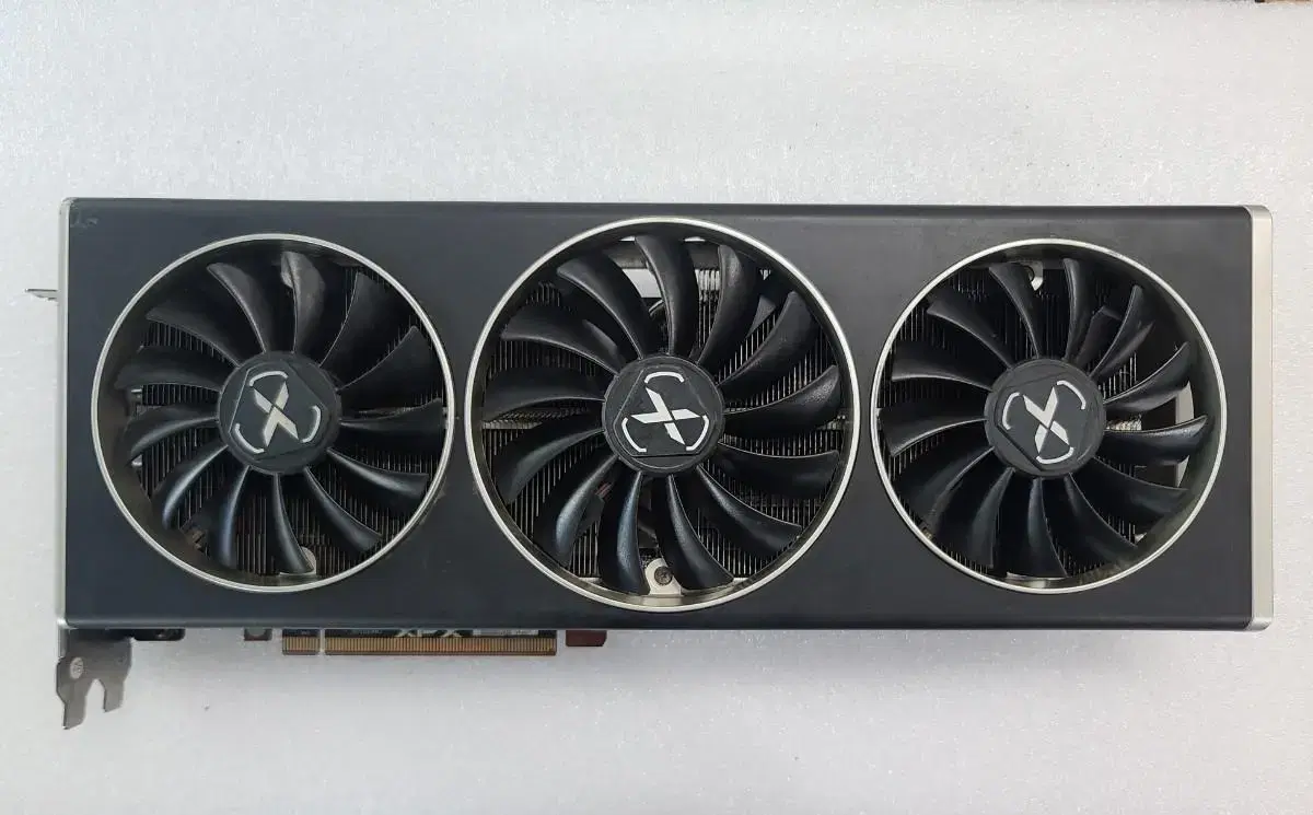 xfx 퀵 rx6700xt 그래픽카드