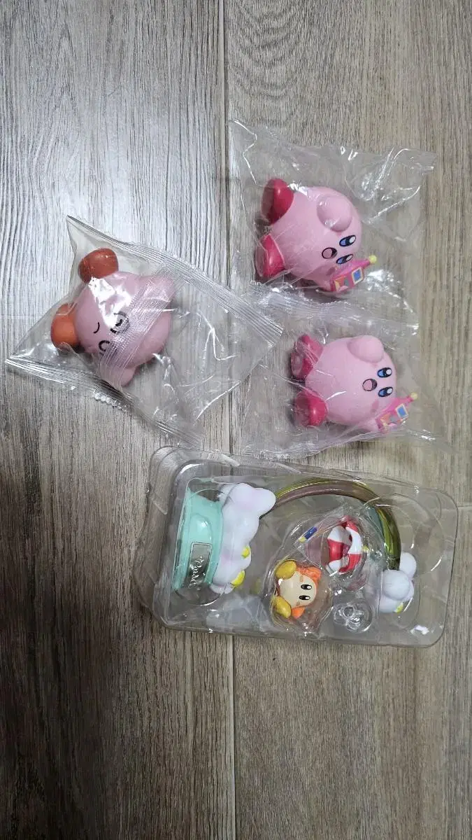 Kirby Figures Gacha Swinging Kirby