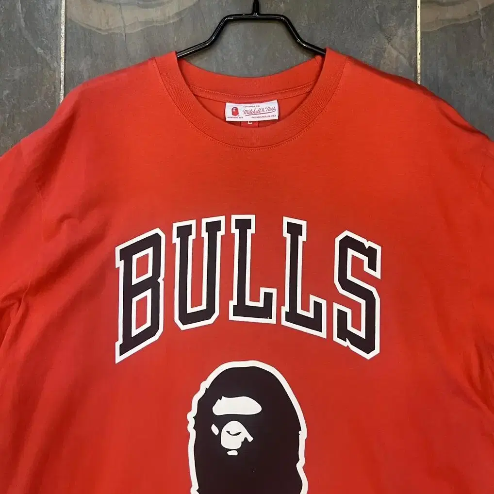 BAPE Mitchell&Ness BUlls Tee(정품)