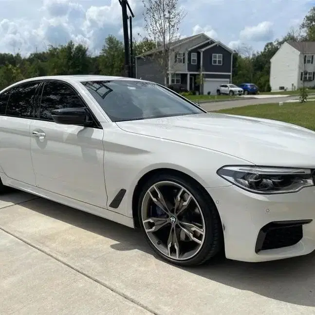 BMW 5시리즈 G30 블랙 카본 세륨그레이 에어브리더 가니쉬 에어벤트