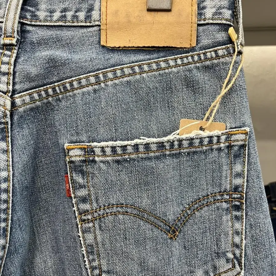 90s 512 Vintage Levis(30)