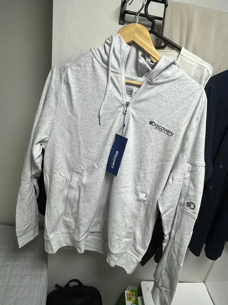 Discovery Genuine Hooded Jacket