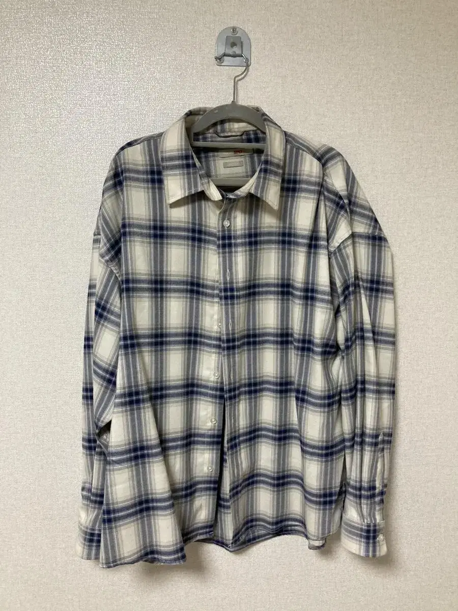 Spao check shirt size L