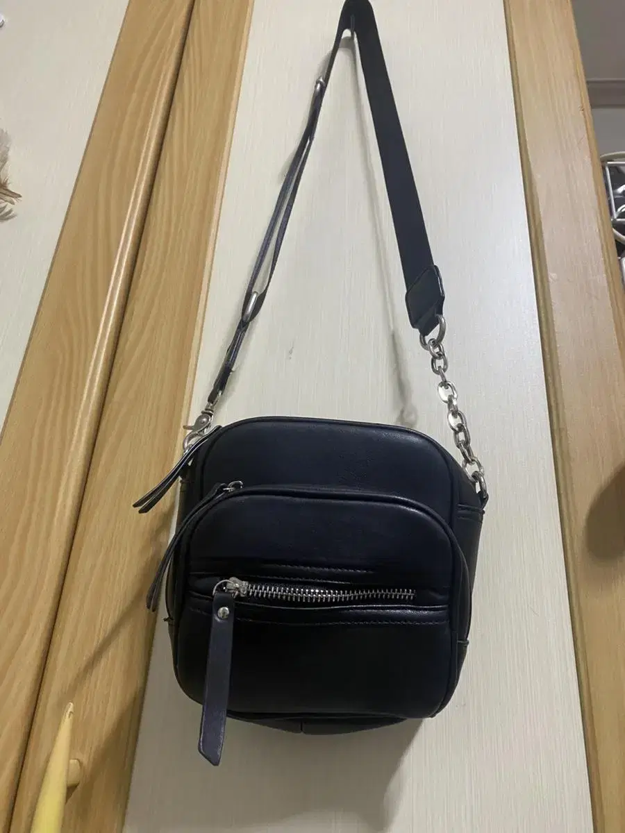 Black crossbody bag Women's bag