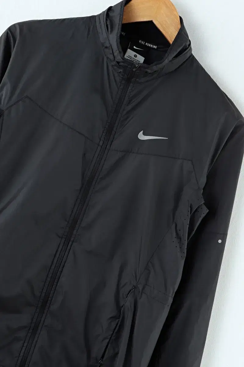 W(M) Nike Zip-up Windbreaker Jacket Lightweight Sports Old School EOVintage