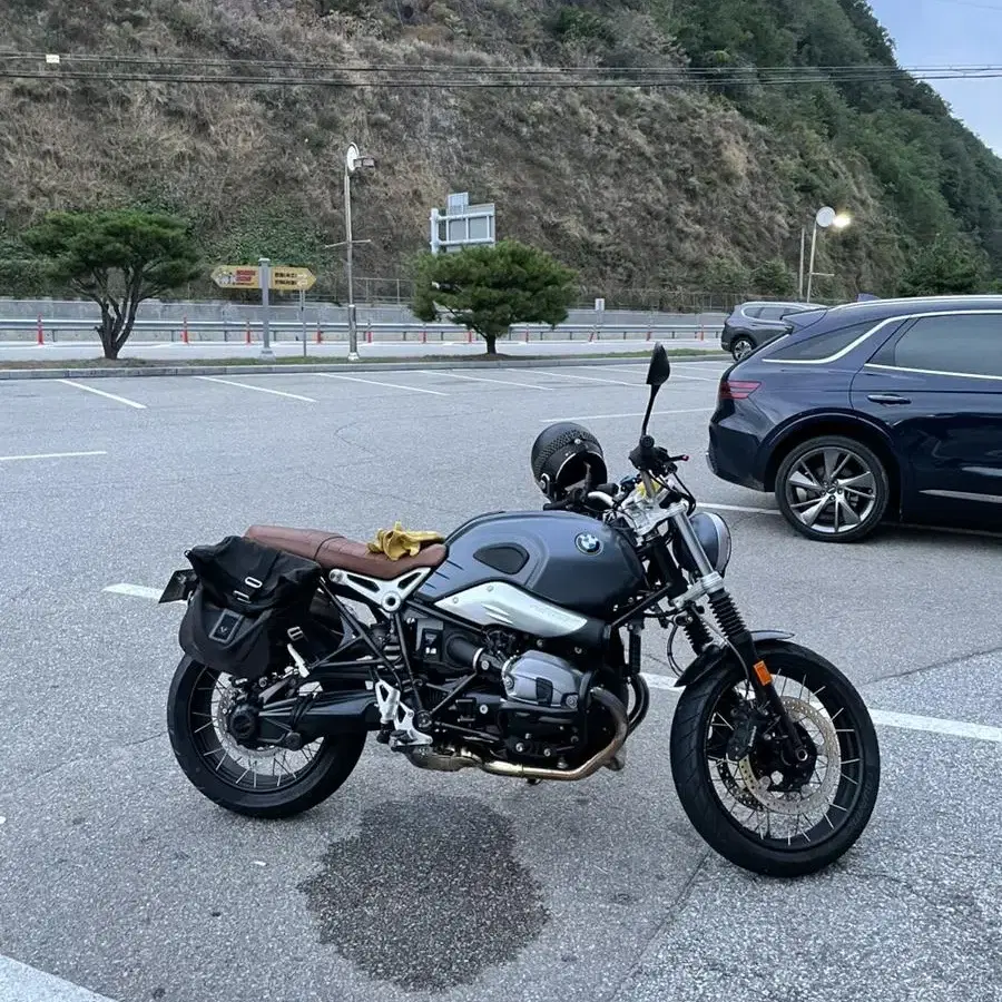 bmw 알나인티 스크램블러 r9t 2020