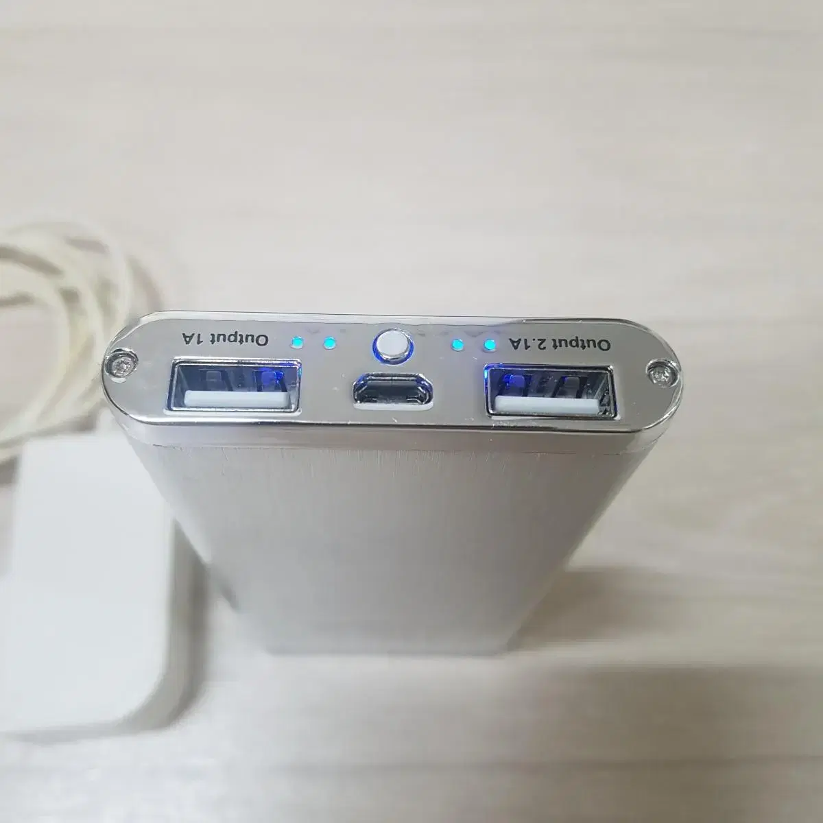 PNY 메탈 보조배터리 8200mAh(5핀 충전 어댑터 포함)