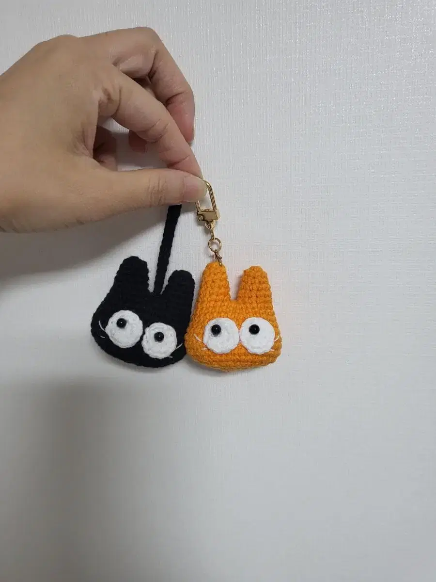 Cat crochet keyring