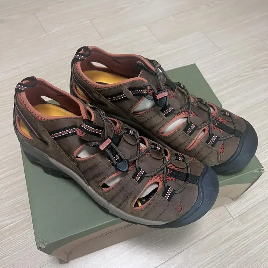 Keen(킨) arroyo2 290 사이즈 새상품 팔아요.