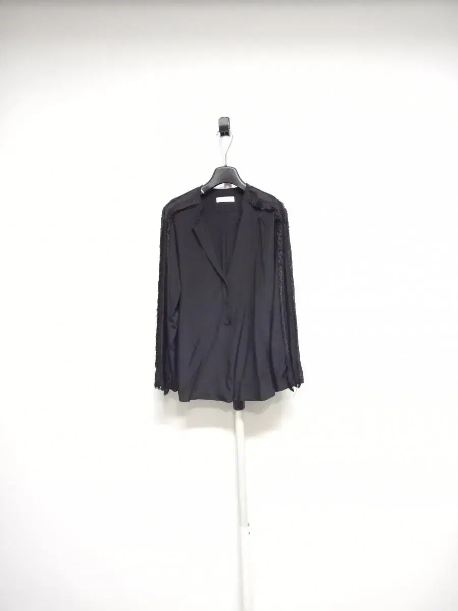 New SANDRO Sandro silk blouse 66.77