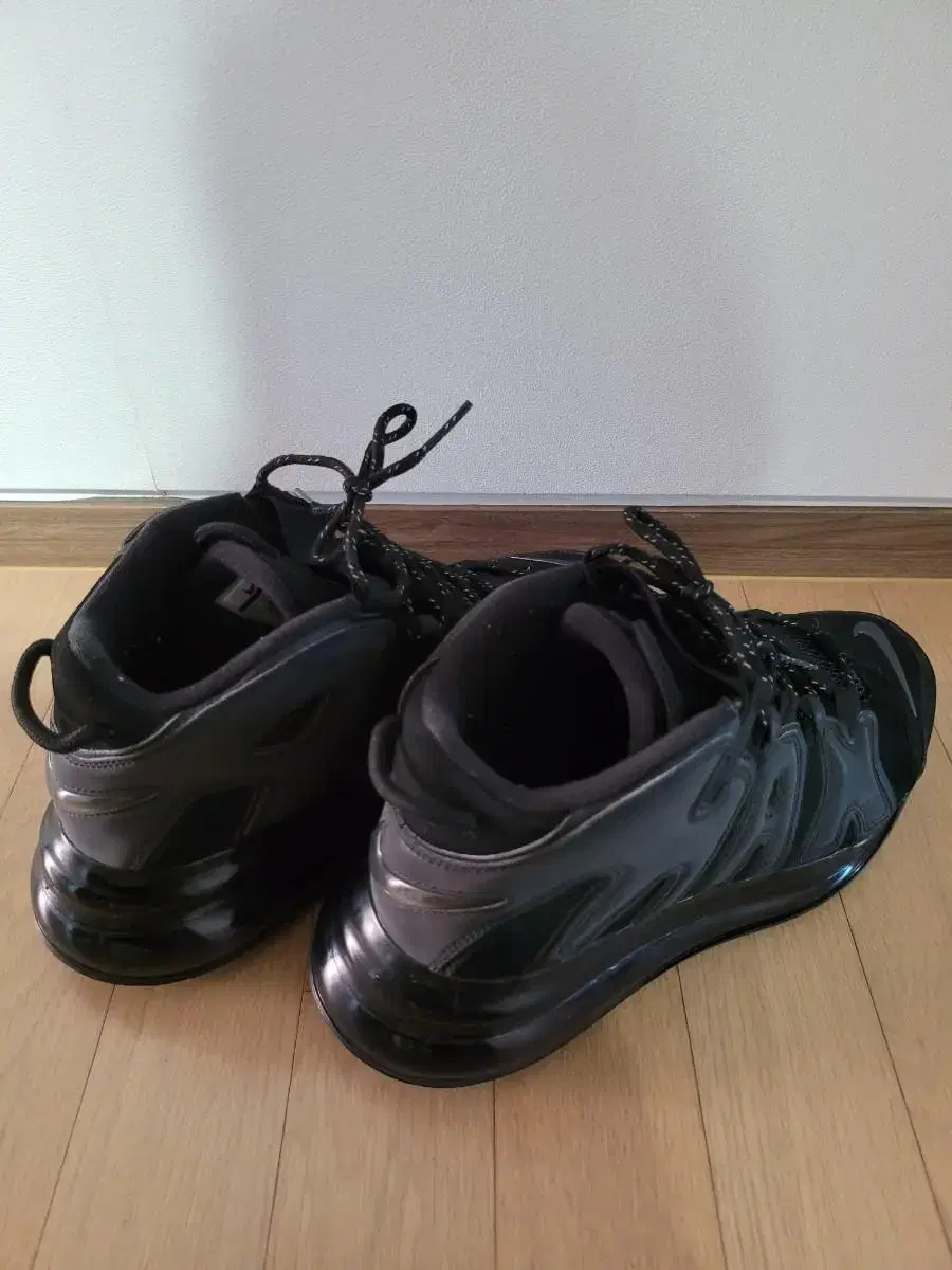 Nike Air More Uptempo 720