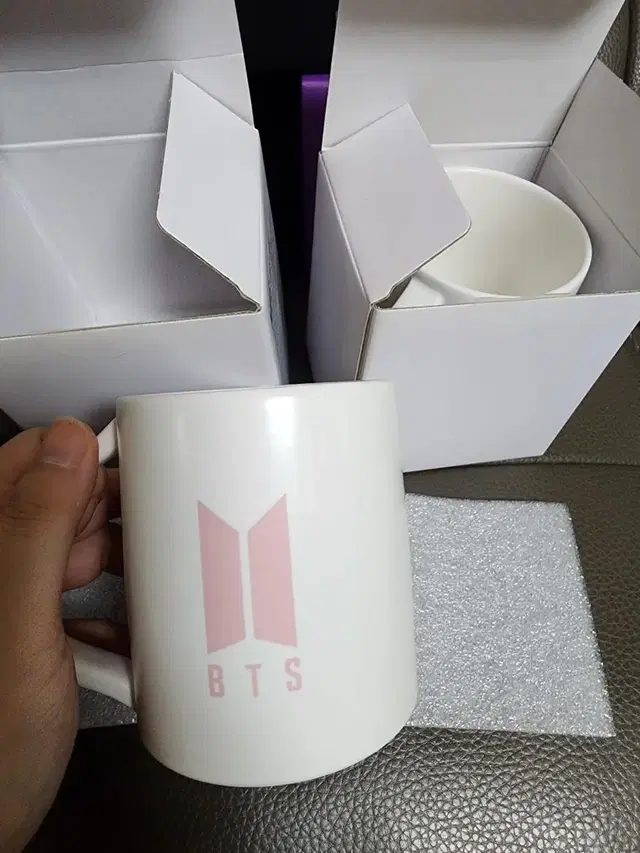 bts로고 머그컵 미사용 새제품 2개일괄