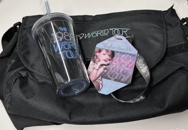 테일러 스위프트 1989 TOUR VIP 머천