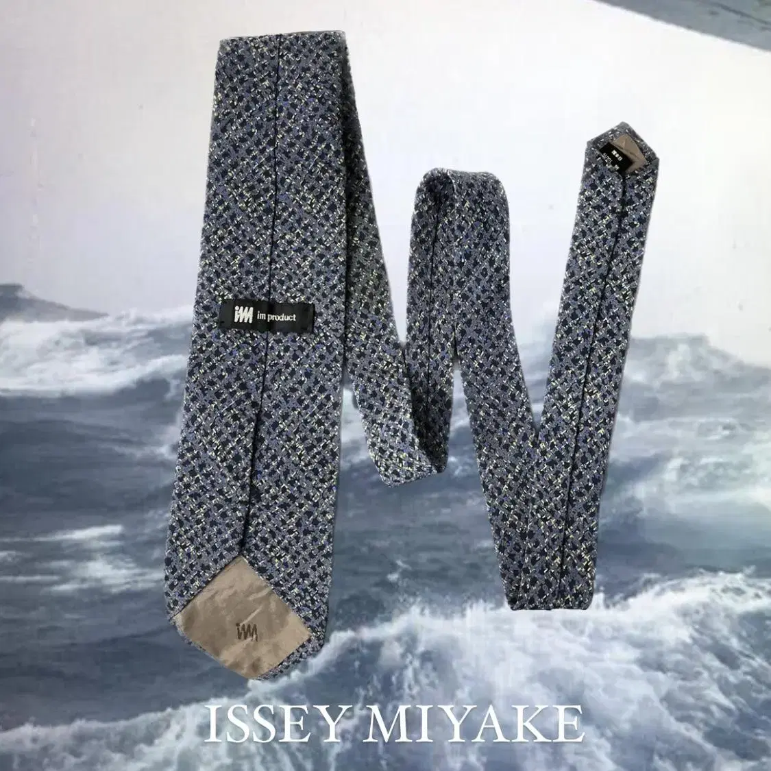 ISSEY MIYAKE silk tie ( made in JAPAN )