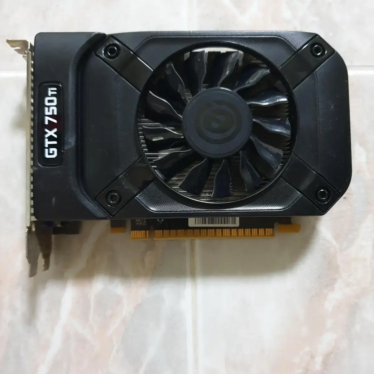 이엠택 GTX750Ti 2G 3만원