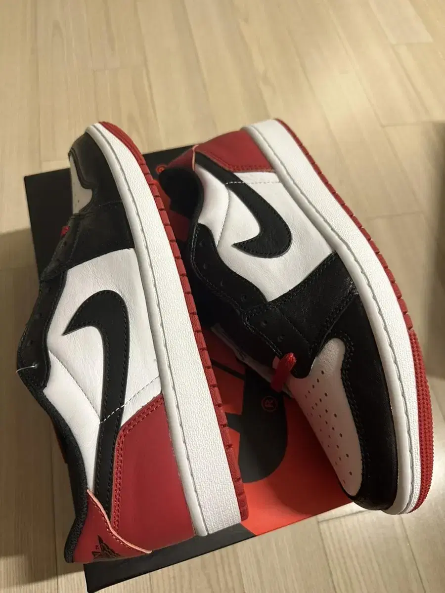 Jordan 1 Low Black Toe 270mm