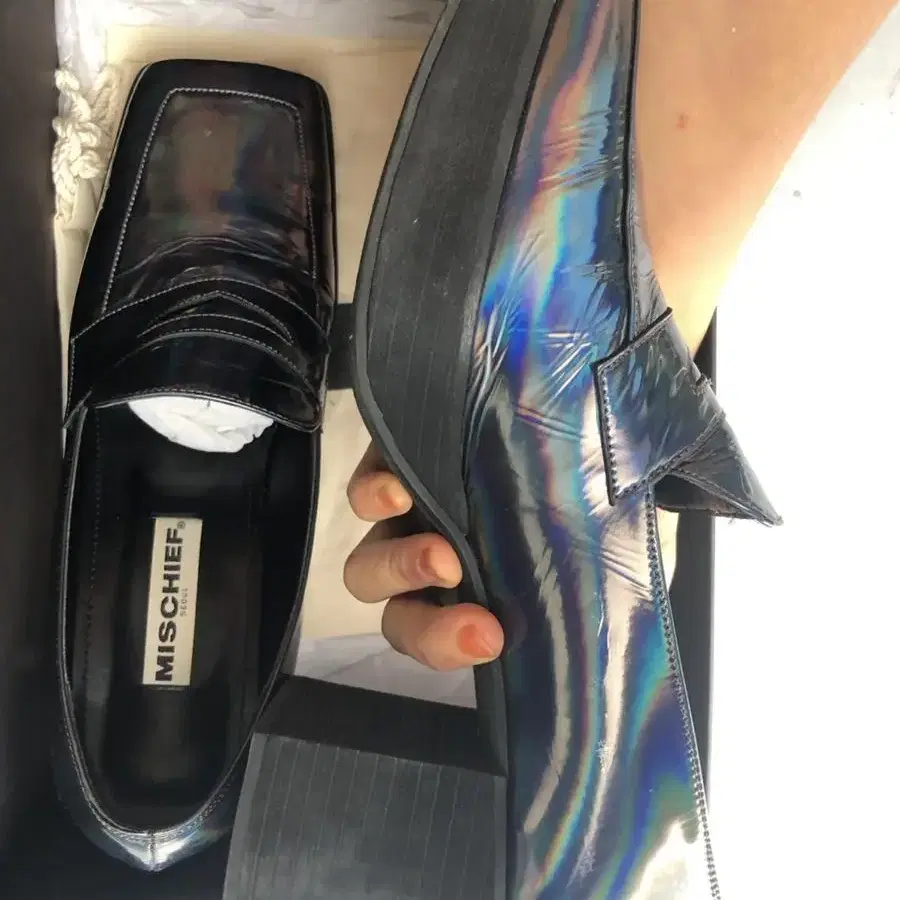 MSCHF hologram penny loafer 240 미스치프로로퍼