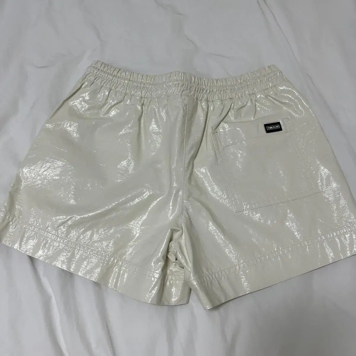 띵크플랜트 COATED BANDING SHORTS 새상품