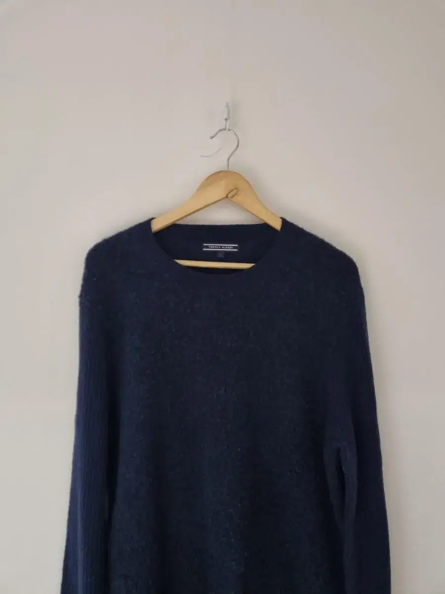 Tommy Hilfiger Unique Navy Knit (size 100)