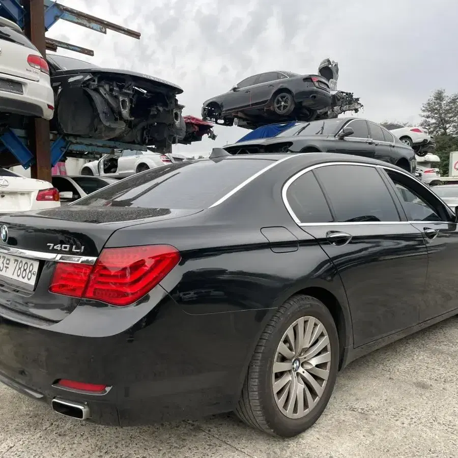 수입차 중고부품 bmw 740li f02