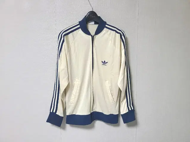 80년대 adidas atp keyrolan  아이보리컬러 빈티지트랙탑