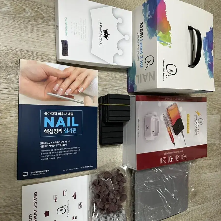 네일 속눈섭 재료  Odyssey Nail Systems