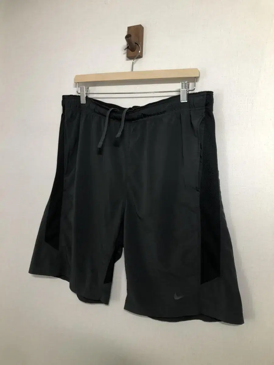 (33)Nike mesh vahn