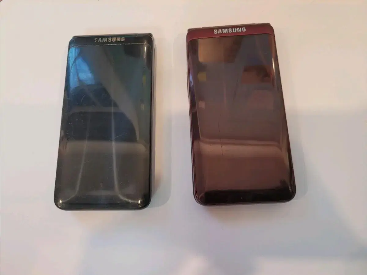 Samsung Galaxy Folder2 G160 B-class Black.Red sell cheap