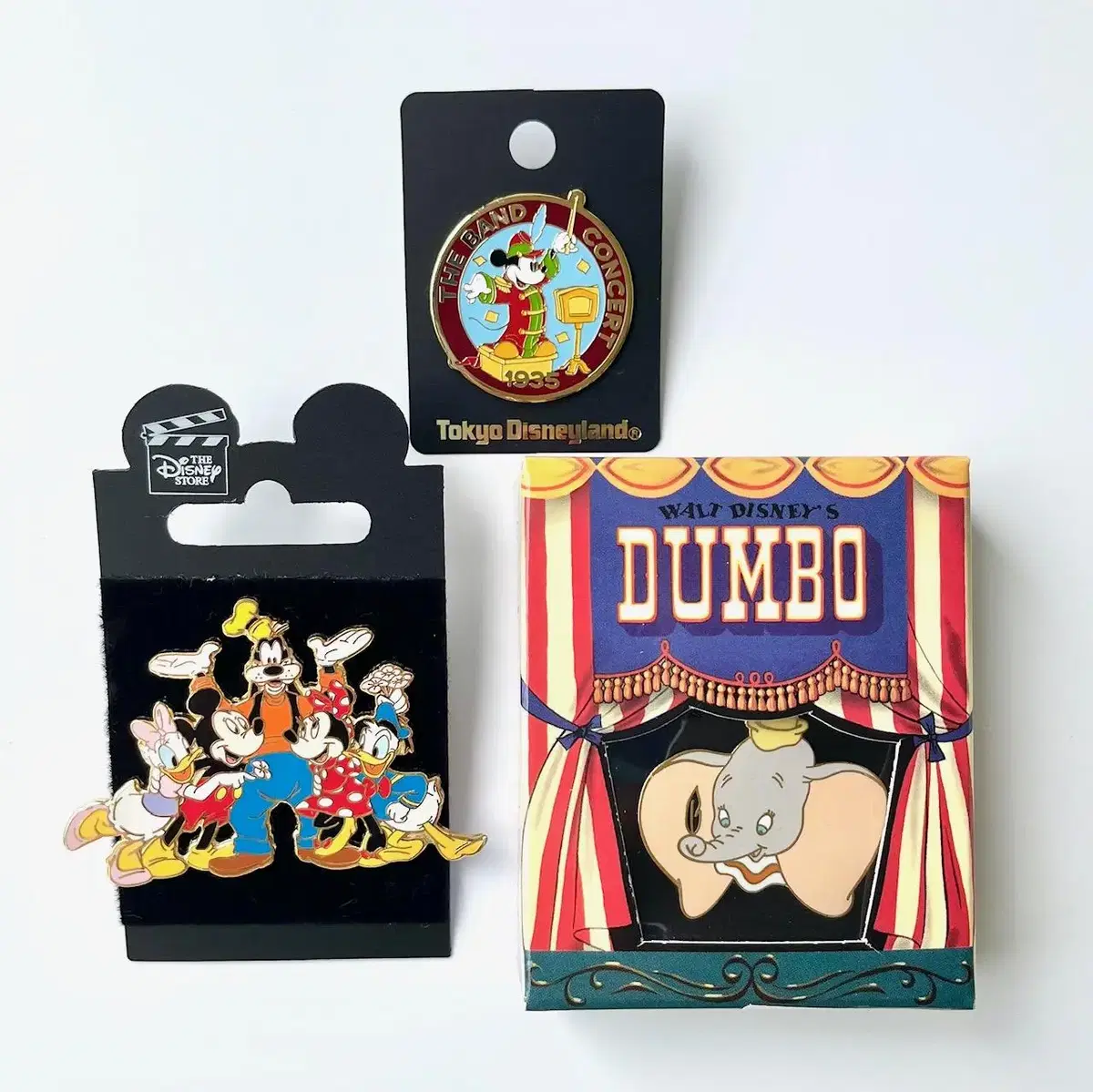 Disney Store Mickey, Dumbo, Minnie and Friends Vintage Badge