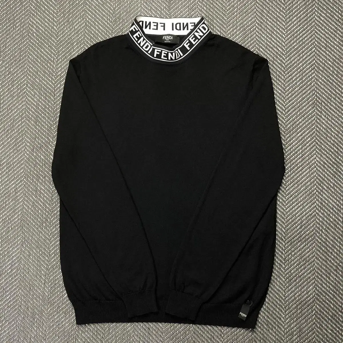 [54] Fendi Turtleneck Knit Black