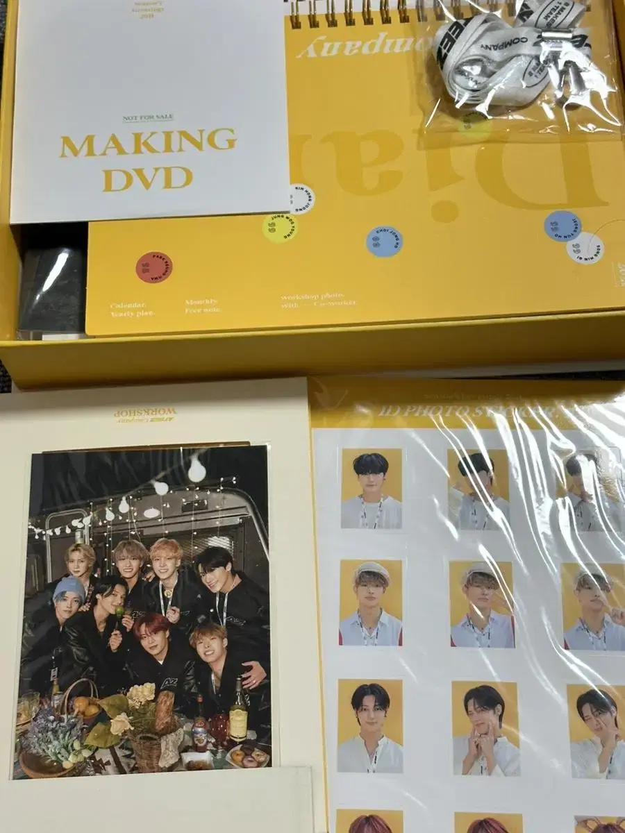 (Today only) ateez 2021 season's greetings (Employee ID O)