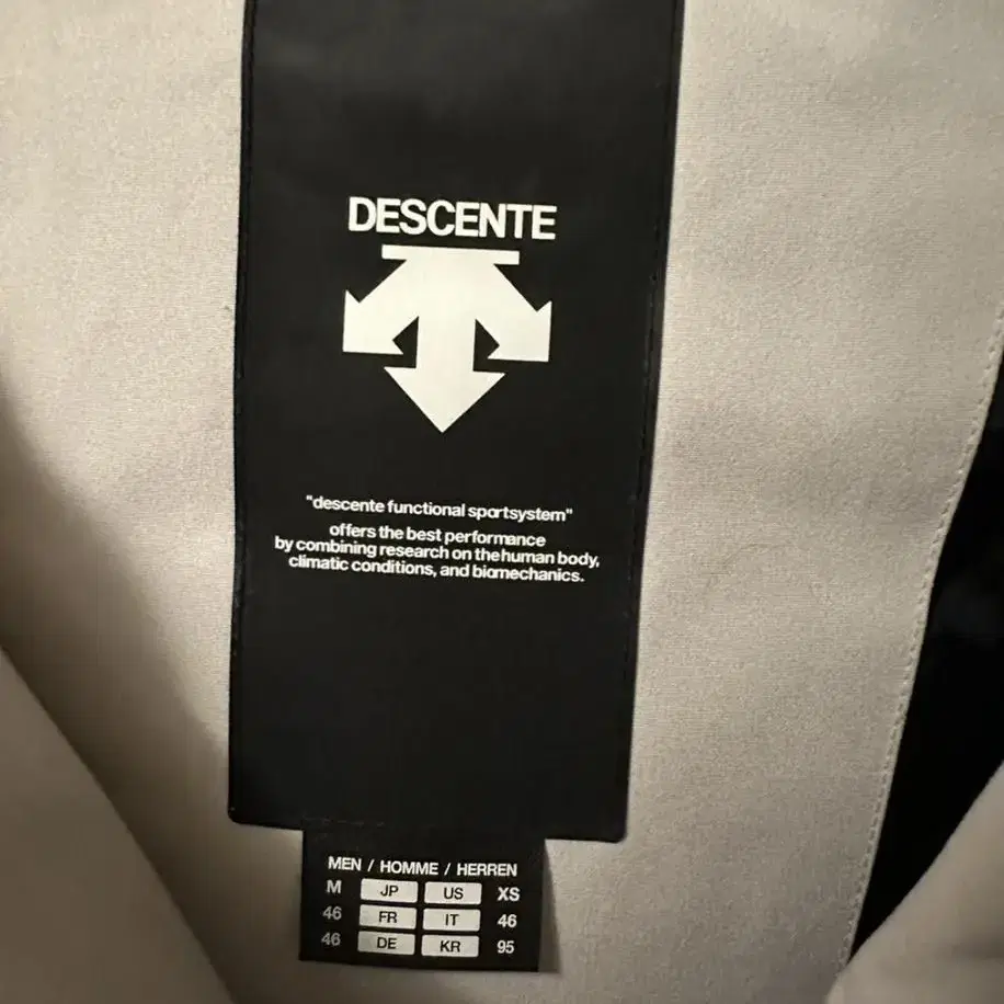 descente 데상트 패딩 사이즈M