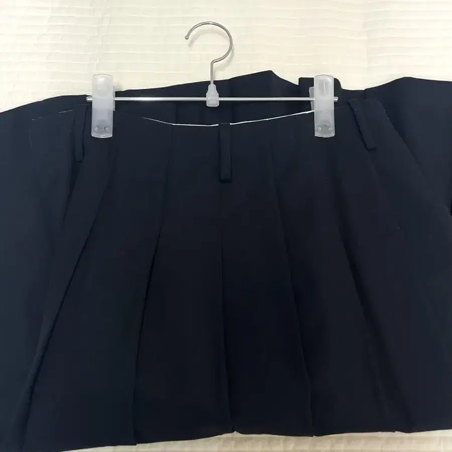 문선 플리츠 스커트 - Low Rise Pleats Skirt / Nav