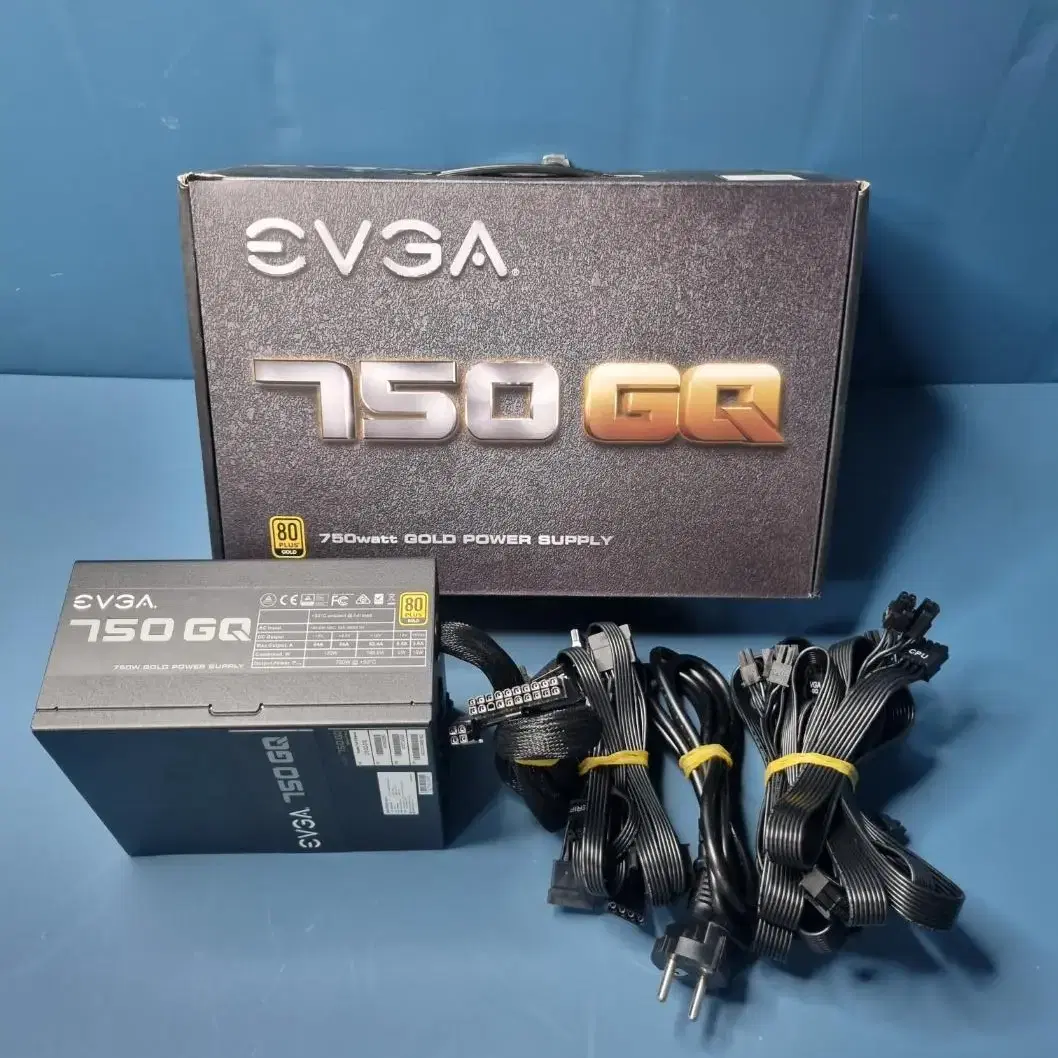 EVGA 에브가 750W 750 GQ 풀박스 판매합니다.