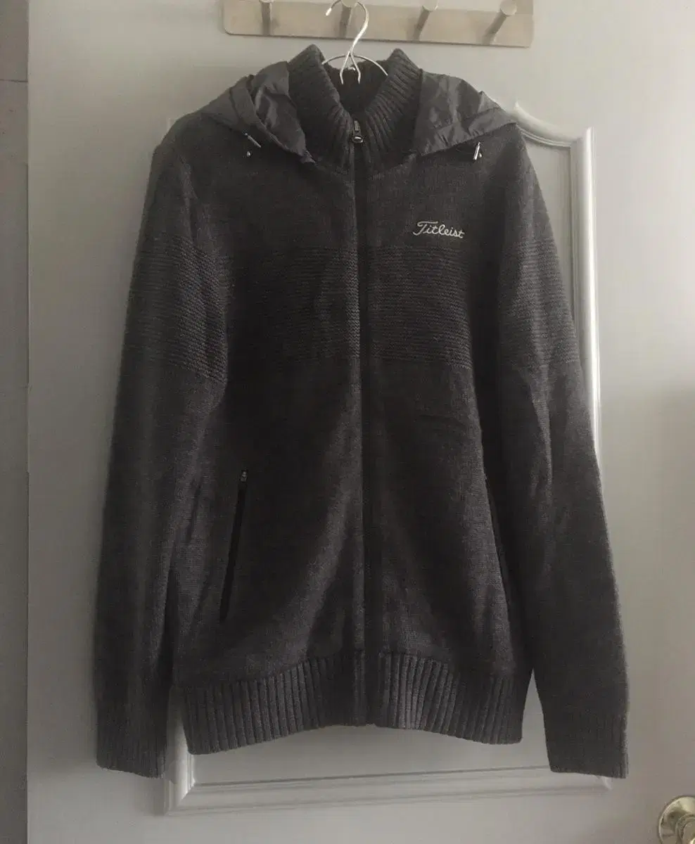 (PriceLocked)Titleist Knit Padded Windproof Full Zip-Up Size L