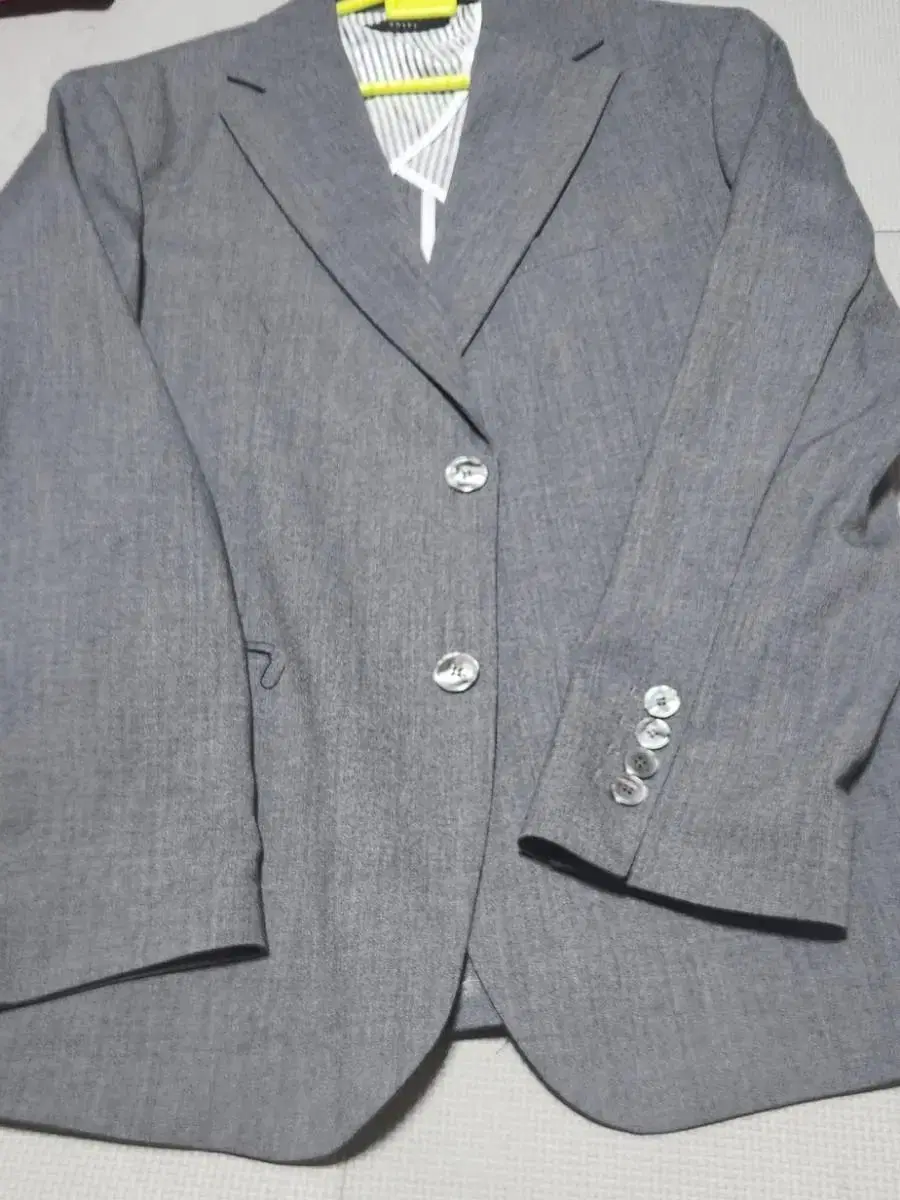 Men's SuitJacket ConditionExcellent size 95