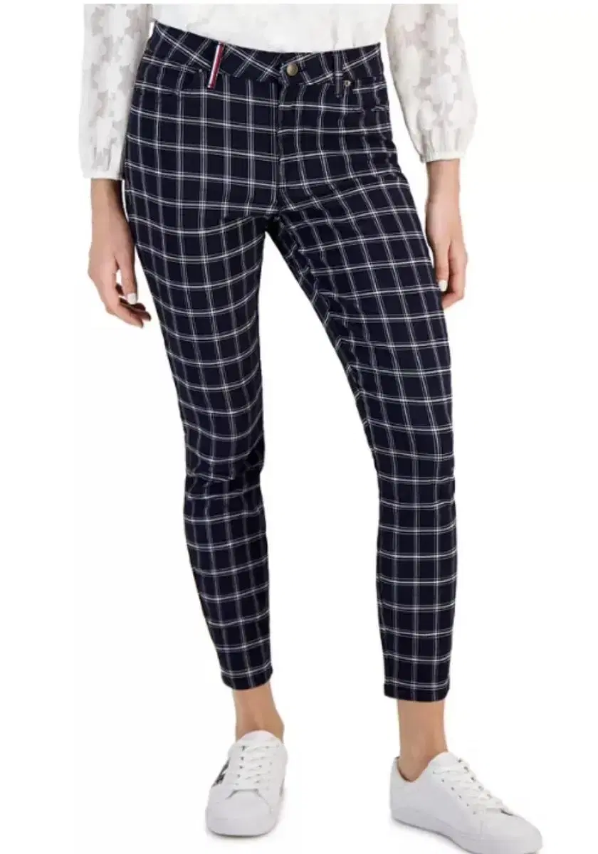 Tommy Hilfiger Women's Checked Pants-27