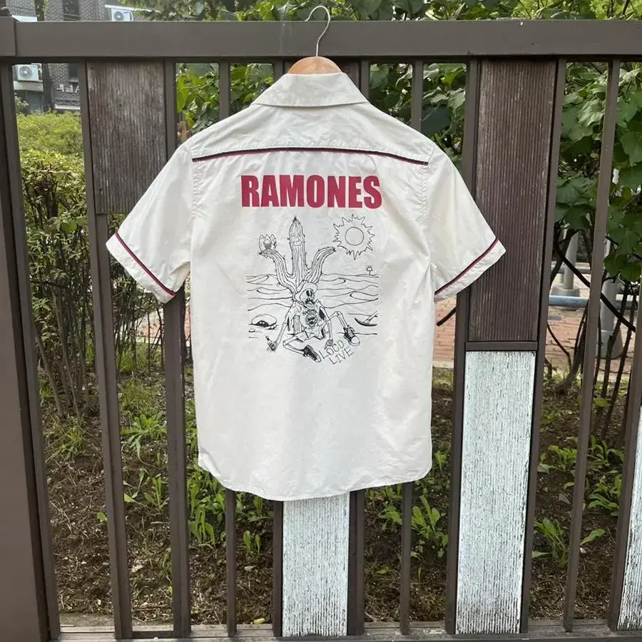 히스테릭글래머 x Ramones 와펜 자수 셔츠