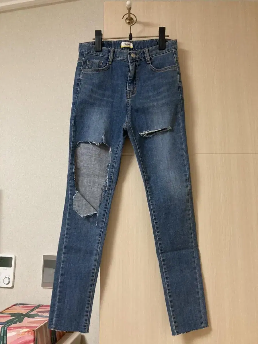 (미착용) 데미지 청바지