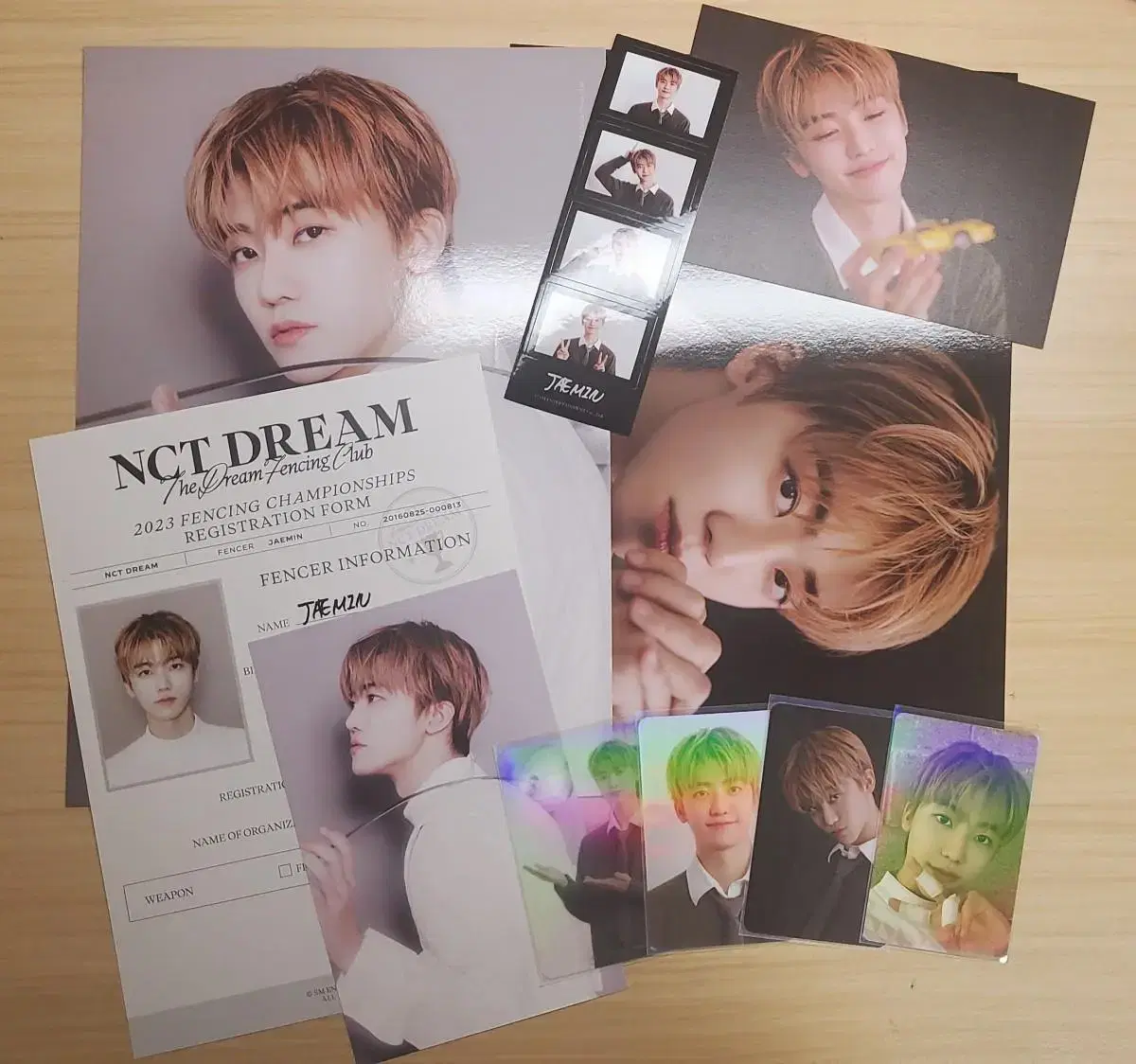 NCT season's greetings sells by fencingconcept members!