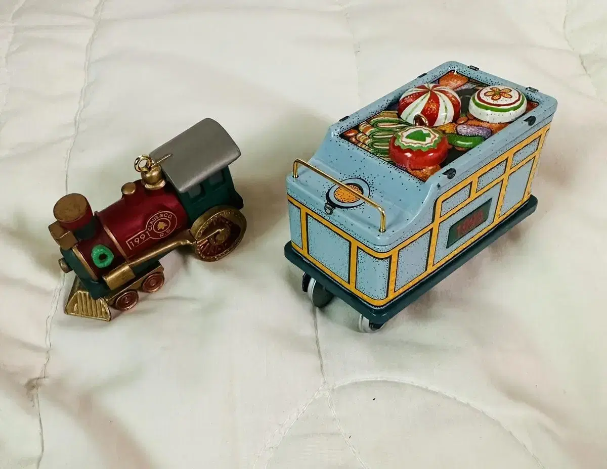 Hallmark Train Christmas Ornament Figurine